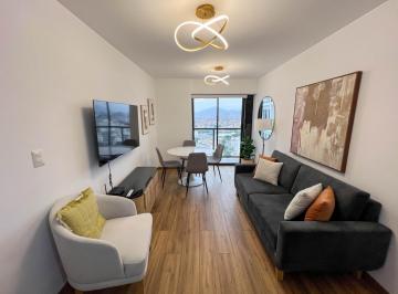 Departamento · 80m² · 3 Dormitorios · 1 Estacionamiento · Venta de Departamento La Victoria Limite con San Isidro