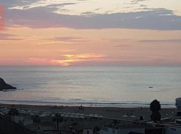 Casa · 320m² · 3 Dormitorios · 3 Estacionamientos · Casa de Playa en Puerto Fiel