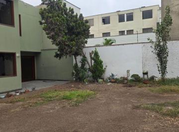 Terreno / Lote , Lima · Se Vende Casa Como Terreno de Alto Potencial en El Derby – Surco