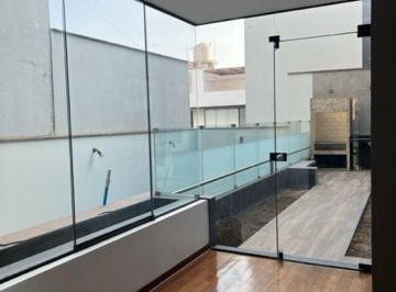 Departamento de 3 habitaciones, Lima · Departamento en Primer Piso con Vista Interior y Mucha Iluminación
