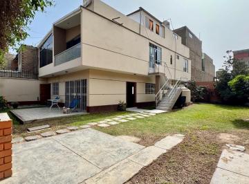 Casa · 264m² · 8 Dormitorios · 2 Estacionamientos · Casa - Chaclacayo