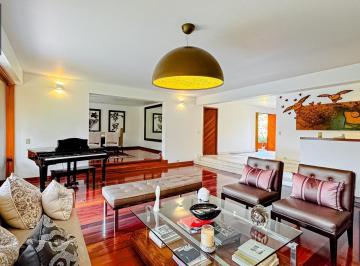 Departamento · 425m² · 4 Dormitorios · 2 Estacionamientos · Departamento Dúplex con Terraza y Piscina