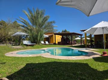 Casa de campo · 2171m² · 6 Dormitorios · 6 Estacionamientos · Alquilo Casa de Campo a 10 Minutos de Playa Puerto Viejo