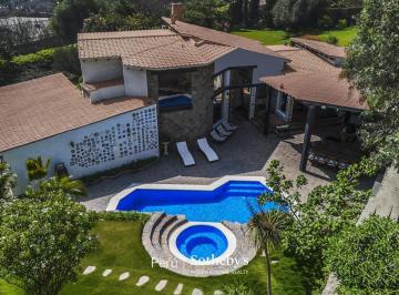 Casa de campo · 312m² · 5 Dormitorios · 4 Estacionamientos · Hermosa Casa de Campo, Ubicada en un Condominio Privado con Alta Seguridad en Chaclacayo