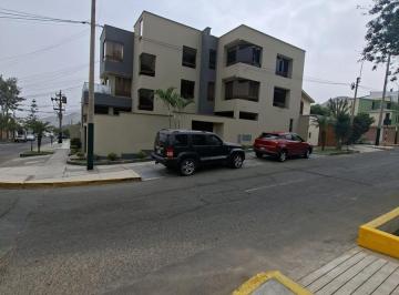 Departamento · 285m² · 4 Dormitorios · 2 Estacionamientos · Departamento en Venta en La Molina