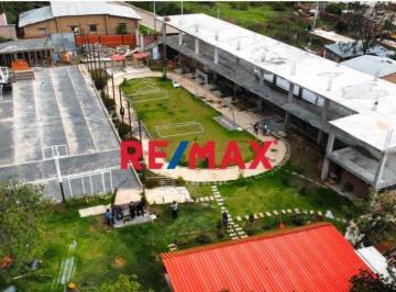 Terreno / Lote · 1000m² · 6 Dormitorios · 14 Estacionamientos · Venta Centro de Recreación Turístico Luricocha