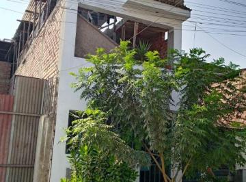 Casa de 4 habitaciones, Lima · Vendo Casa de 2 Pisos Más Azotea con Accesos Independientes