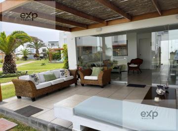 Casa · 172m² · 4 Dormitorios · 2 Estacionamientos · Casa D Playa 172 m² Condominio Asia del Sol
