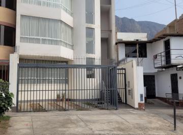 Departamento de 2 habitaciones, Lima · Departamento en Primer Piso Al Costado del Colegio Jean Piaget