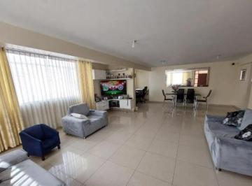 Casa · 759ha · 4 Dormitorios · 6 Estacionamientos · Casa en Venta Santa Rosa San Martin de Porres