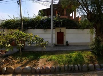 Casa · 200m² · Casa a La Venta en Chaclacayo