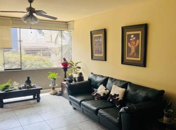 Departamento · 153m² · 3 Dormitorios · 2 Estacionamientos · Dpto. en Estupenda Zona de Valle Hermoso, Surco