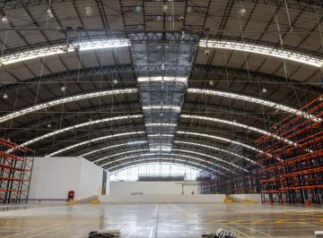 Nave industrial , Callao · Alquilo Almacén en El Callao