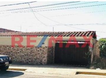 Casa de 3 habitaciones, San Martin · Residencia Exclusiva con Piscina en Tarapoto