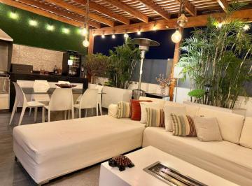 Departamento de 4 habitaciones, Lima · Ocasion! Duplex Completamente Remodelado y con Rooftop Privado - Surco