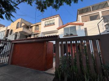 Oficina comercial · 284m² · 16 Dormitorios · 2 Estacionamientos · Surco Excelente Casa Para Oficina a Puerta Cerrada
