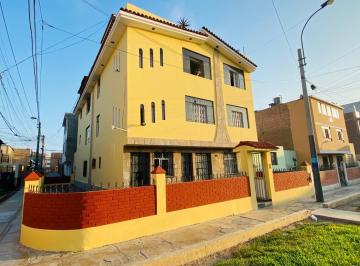 Casa · 503m² · 13 Dormitorios · 2 Estacionamientos · Casa en Venta. Callao, Callao