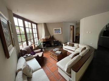 Casa · 351m² · 3 Dormitorios · 2 Estacionamientos · Casa Frente a Parque en El Remanso - La Molina