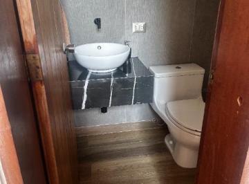 Casa · 280m² · 3 Dormitorios · 3 Estacionamientos · Casa en Venta en Chorrillos