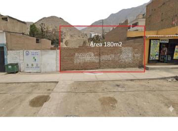 Terreno / Lote · 180m² · Terreno en La Molina - Av Los Fresnos