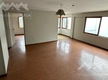 Departamento · 104m² · 2 Dormitorios · 1 Estacionamiento · Venta de Departamento en La Urb. Aurora