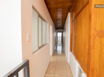 Departamento en Venta de 4 habitaciones Santiago de Surco · Departamento en Venta en 3cer. Piso, a 5 Min. de La Universidad Ricardo Palma, Surco.
