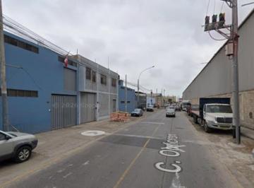 Local comercial · 400m² · 4 Dormitorios · Venta de Local Industrial en Lima