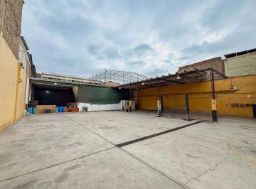 Local comercial · 977m² · 5 Estacionamientos · Venta Local Comercial en Urb San Remo Cerca Av Argentina / Av Dueñas