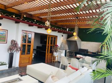 Departamento · 224m² · 4 Dormitorios · 2 Estacionamientos · Exclusivo Dúplex de 224.02 m² en Los Alguaciles Cuadra 5, Santiago de Surco