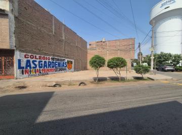 Terreno / Lote , Lima · Vendo Terreno en Esquina Frente a Parque – San Martín de Porres