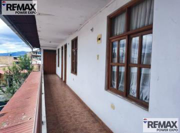 Hotel · 438m² · 16 Dormitorios · 6 Estacionamientos · Venta de Casa Hospedaje en Cajamarca Av Atahualpa