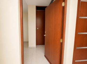 Local comercial Venta 30m² · Local Comercial en Venta en Av Principal Mercaderes