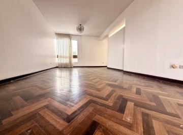 Departamento de 4 habitaciones, Lima · Departamento en Venta en San Miguel! 101 m² - Espacioso, Iluminado y Cerca a Todo.