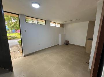 Local comercial · 46m² · 1 Dormitorio · Alquilo Local Para Deposito en Sagitario - Surco