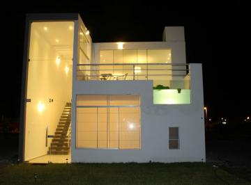 Casa · 169m² · 4 Dormitorios · Condominio Farallones, Playa Chocalla, Asia