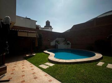 Casa de 3 habitaciones, Lima · Casa en Venta - Rinconada del Lago - La Molina