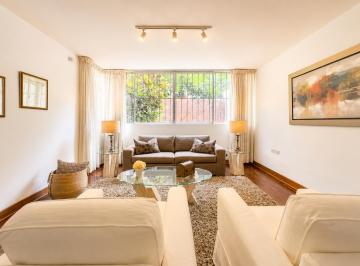 Casa de 3 habitaciones, Lima · Casa Amplia en Surco, Jardín Privado y Cochera