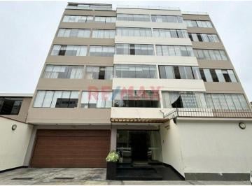 Departamento de 3 habitaciones, Lima · Departamento Flat Amoblado en Urbanización Orrantia – Jirón Tomás Ramsey 1091, Magdalena del Mar