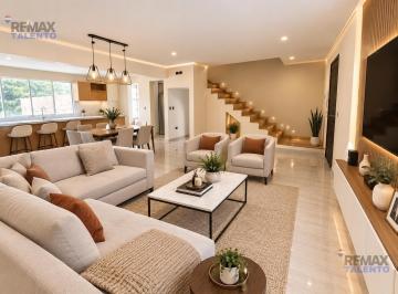 Departamento · 80m² · 2 Dormitorios · Venta de Dúplex en Urb. Alpamayo, Límite con La Molina