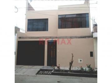 Casa · 185m² · 6 Dormitorios · 1 Estacionamiento · Ocacion Vendo Linda Casa Moderna - Urb Sta Domingo Carabayllo