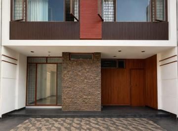 Casa de 4 habitaciones, Lima · Se Vende Casa en San Miguel