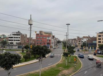 Terreno / Lote · 150m² · Vendo Casa Como Terreno en Plena Av Pacasmayo – Callao.