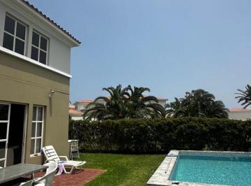 Casa de playa de 5 habitaciones, Lima · Islas de San Pedro, Km 32 P. Sur Vendo o Alquilo Casa de Playa con Piscina, Jardín y 5 Dorm.