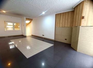 Departamento · 135m² · 3 Dormitorios · 2 Estacionamientos · Departamento de 145 m² Segundo Piso con Dos Cocheras Techadas