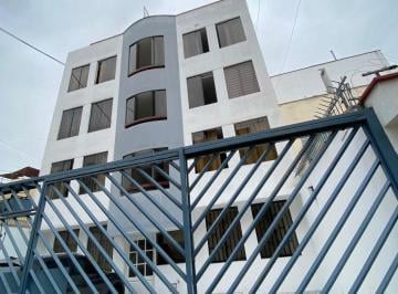 Departamento de 3 habitaciones, Lima · Departamento en 1.er Piso con Excelente Ubicación Área: 82 m² | 3 Dorm. | Estacionamiento