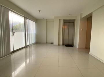 Departamento de 2 habitaciones, Trujillo · Departamento en Alquiler 130 m² El Golf 2 Piso