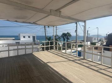 Casa · 112m² · 4 Dormitorios · 4 Estacionamientos · Casa en Venta con Vista Al Mar en 2da Fila Playa Pulpos, 292 m²