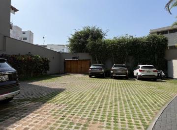 Departamento de 3 habitaciones, Lima · Venta o Alq. Departamento de 151 m² con 3 Dorm., Piso 1, Batallon Tarma
