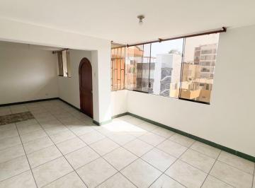 Departamento de 3 habitaciones, Lima · Departamento en Venta en Mayorazgo | 110 m² | 3 Dorm. + Cochera | Límite con La Molina