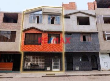 Casa · 300m² · 7 Dormitorios · ¡Gran Oportunidad de Inversión en El Agustino! – Casa Multifamiliar de 4 Pisos
